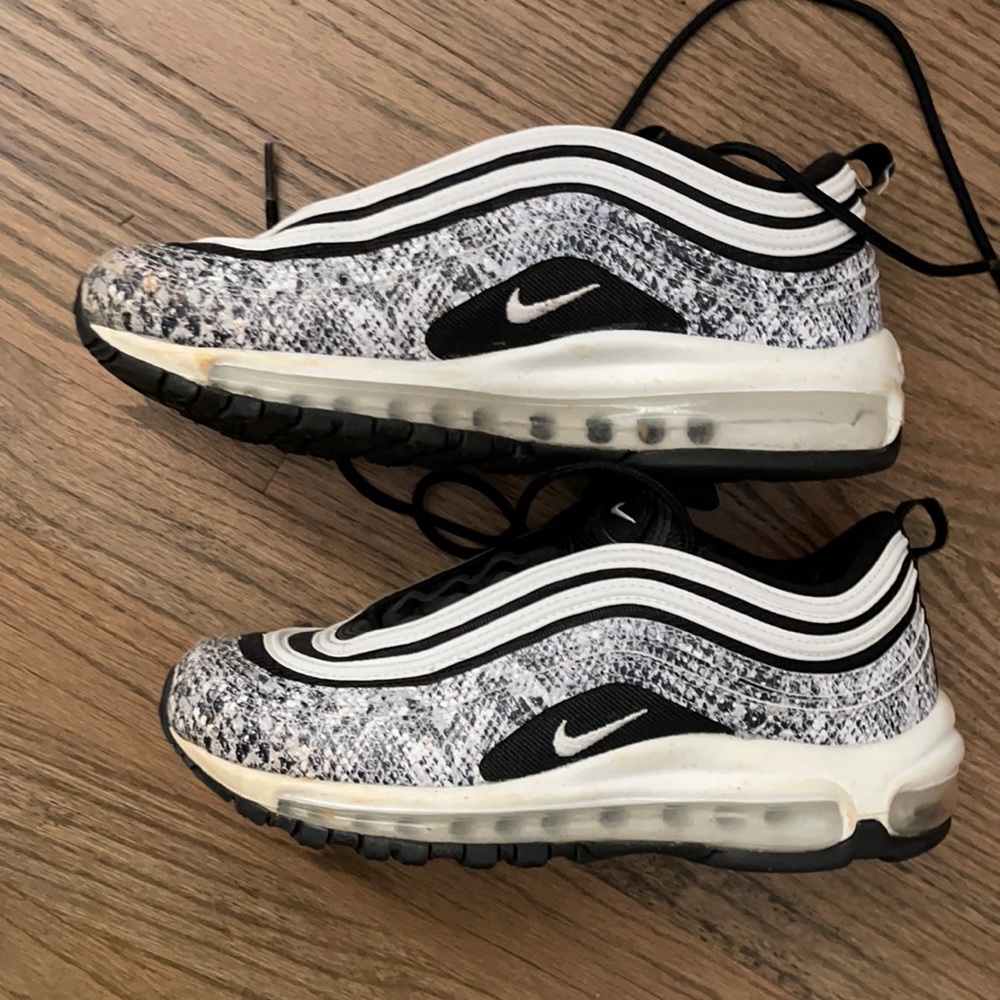 Nike air size 8 good condition